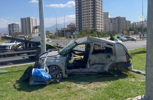Kayseri’de feci kaza: 3 ölü, 3 yaralı