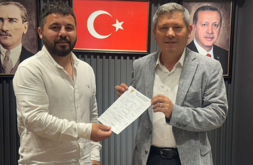 CHP’den istifa eden Nevzat Cebeci AK Parti’ye katıldı