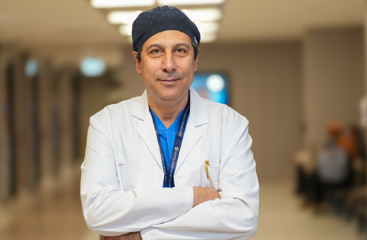 Bacağınızda şişlik ve ağrı varsa acele edin! Derin ven trombozu olabilirsiniz