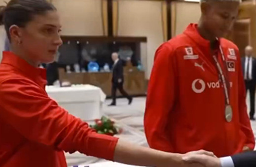 Ahmet Hakan İlkin Aydın'ın tavrını değerlendirdi