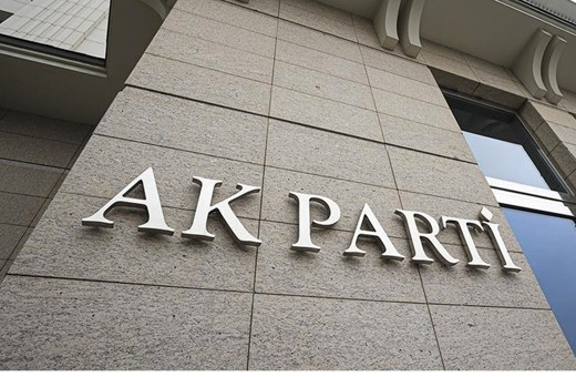 AK Parti 8 ilde yeni yönetimlerin göreve başlayacağını bildirdi