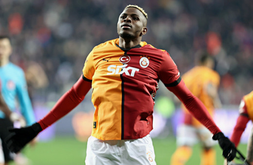 Victor Osimhen'in sahalara dönüş tarihi belli oldu! Taraftar onu bekliyor