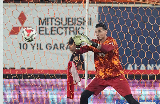 Uğurcan Çakır, Alanyaspor karşısında yıldızlaştı