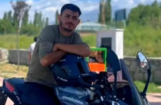 Iğdır'da korkunç kaza! Traktör römorkuna çarpan motosiklet sürücüsü hayatını kaybetti
