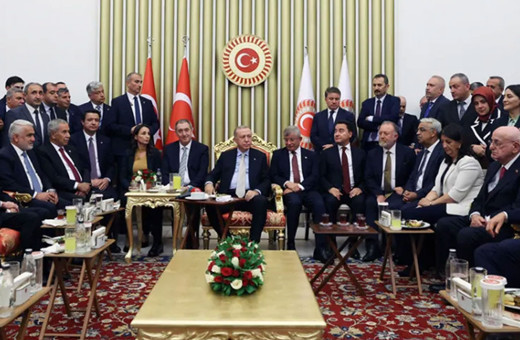 Cumhurbaşkanı Erdoğan, Babacan ve Davutoğlu ile bir araya geldi