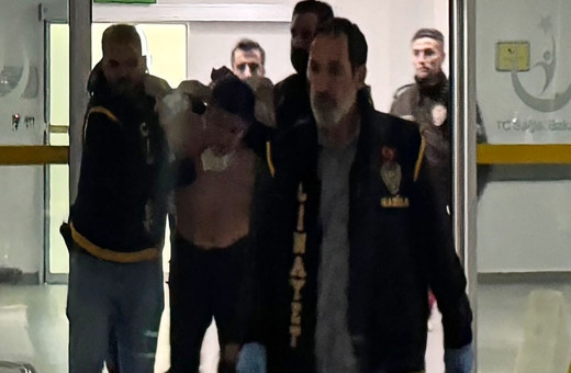 Şiddet uyguladığı kız kardeşinin üzerine kaynar su döktü!