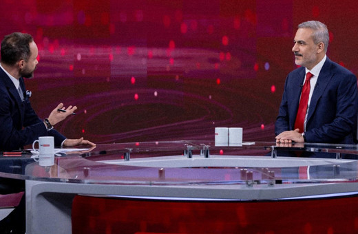 Aktitivistler Türkiye'ye nasıl getirildi? Hakan Fidan canlı yayında anlattı