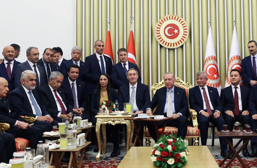 Ekrem İmamoğlu'ndan Erdoğan'ın CHP'siz muhalefet fotoğrafına ilişkin açıklama