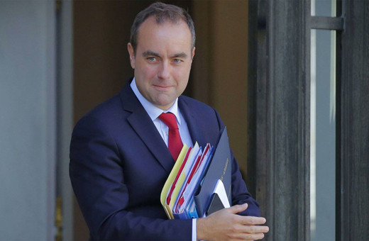 Başbakan oldu 17 saat sonra istifa etti! Fransa'da deprem var euro bile çakıldı