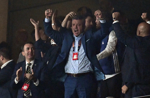 Fenerbahçe'deki görev değişiklikleri KAP'a bildirildi