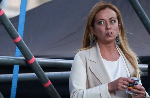 Erdoğan bırak demişti! Meloni: Sigarayı bırakmaya zorlanırsam, birini öldürürüm