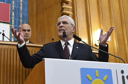 Müsavat Dervişoğlu açtı ağzını yumdu gözünü: Alçaksınız satılıksınız