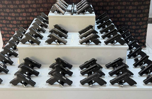 Yolcu otobüsünde bagajdaki valizlerde bulundu!