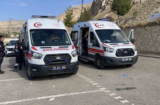 Sivas'ta trafik kazası! Yaralanan sürücü hayatını kaybetti