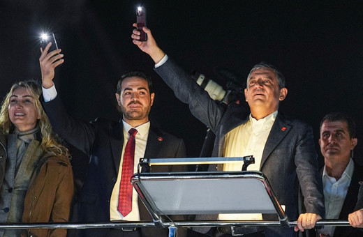 Özgür Özel'den Arnavutköy Belediyesi'ndeki iddialarla ilgili Akın Gürlek'e çağrı