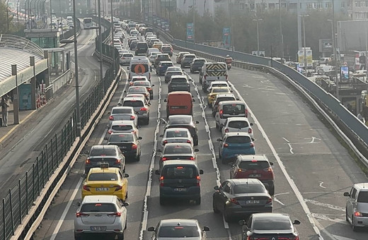 İstanbul'da sabah saatlerine trafik çilesi!