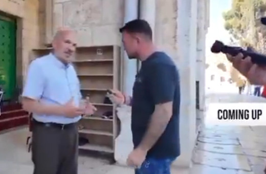 İngiliz provokatör Robinson "müslümanım" diyerek Mescid-i Aksa'ya girmek istedi