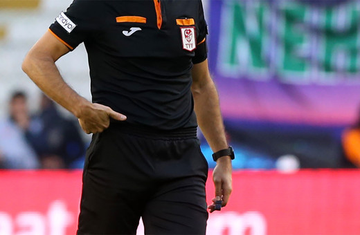 Bahisçi hakemler bu maçla ifşa olmuşlar! Futbolcular tek bir şut atmamışlar