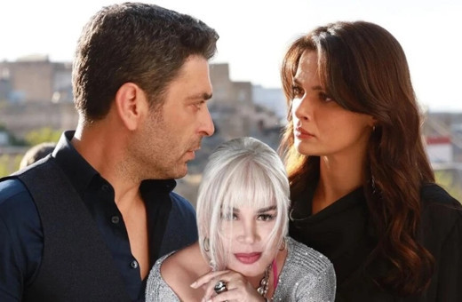 Sezen Aksu'dan reytin rekorları kıran 'Uzak Şehir' dizisine jest! Özel şarkı yaptı...