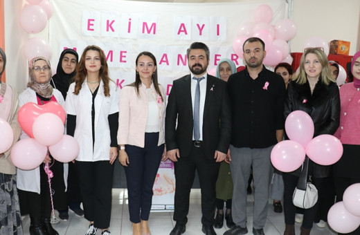 Ağrı'da anlamlı yürüyüş! Sağlık çalışanları meme kanserine dikkat çekti