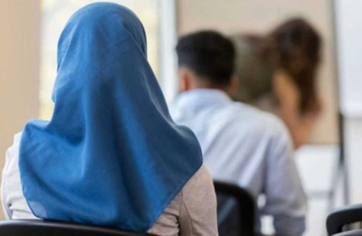 Kosova yüksek mahkemesi başörtüsü yasağını onadı