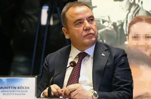 Muhittin Böcek 'yasak aşkına' lüks hediyeler dizmiş! Rolex saat, şoförlü araç...
