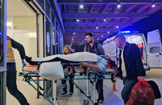 Serinova Belde Belediye Başkanı Salih Çakmak trafik kazası geçirdi