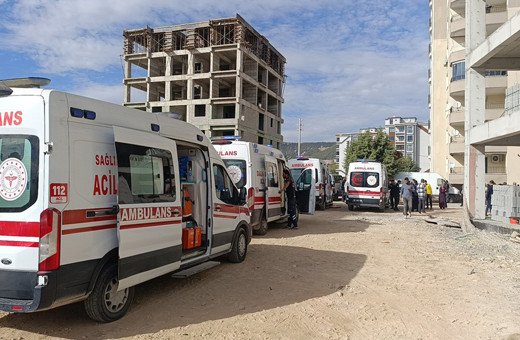 Bıçak ve sopalarla saldırdılar! 6 kişi yaralandı