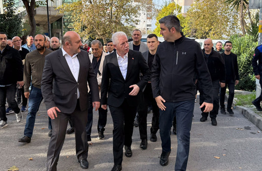 İstanbul Valisi Gül, Kartal'da boşaltılan binayı inceledi