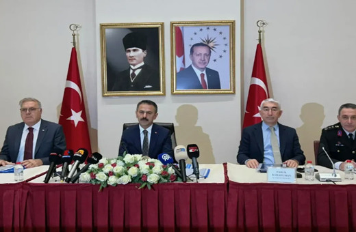 Kocaeli Valisi Aktaş'tan Gebze'de çöken apartman ve tahliye edilen binalara ilişkin açıklama