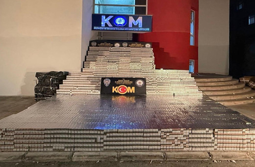 Adana'da 105 bin paket gümrük kaçağı sigara ele geçirildi