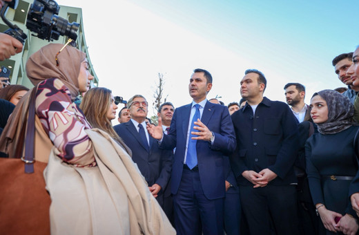 Dünyanın Dört Bir Yanından Gazeteciler Deprem Bölgesinde! Asrın İnşa Seferberliğine Övgü