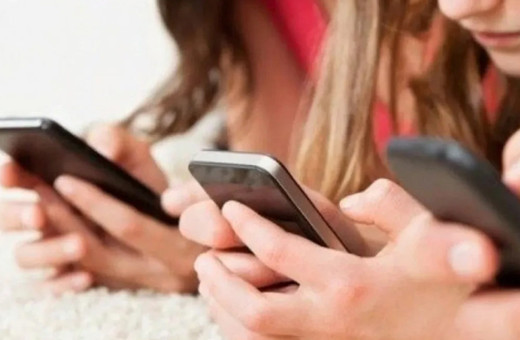 Sosyal medya yasağı! 15 yaşından küçükler artık kullanamayacak