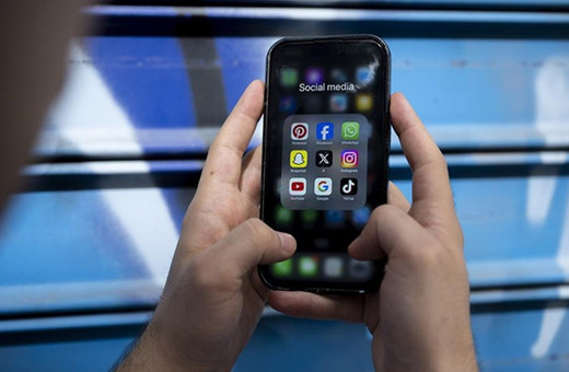 Resmen duyuruldu! 15 yaş altı çocuklara sosyal medya yasağı