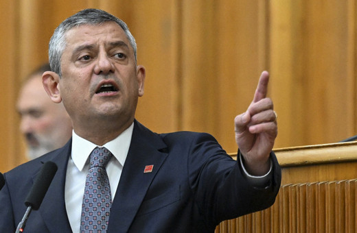 CHP lideri Özgür Özel'den İmamoğlu ziyareti sonrası açıklama! Duruşmalar için çağrı yaptı