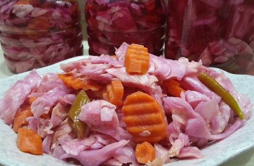 Kütür kütür lahana turşusu kışın vazgeçilmezi! Cvitamini bakımından portakalı solluyor