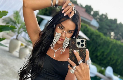 Dİlan Polat yine enteresan! Evinin içinde uğursuz dedi, pijamalarını yaktı! Kimse gözlerine inanamadı