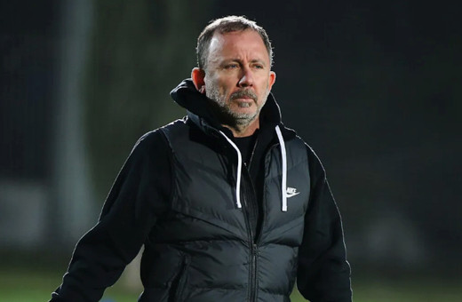 Sergen Yalçın açtı ağzını yumdu gözünü! Rafa Silva'ya fena salladı, sözleri olay oldu