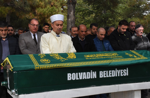 Servet Böcek'in cenazesi Afyonkarahisar'da defnedildi