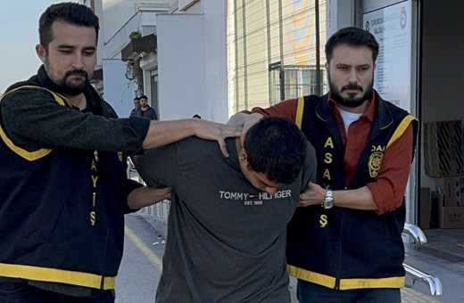 Adana'da komşu kavgası! Baba öldü oğulları yaralandı kavganın sebebi meğer...