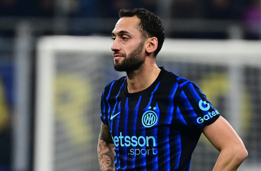 Hakan Çalhanoğlu penaltı kaçırdı Inter, Milan'a yenildi