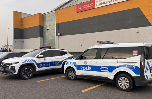 Kayseri'de çıkan kavgada 3 öğrenci bıçaklandı