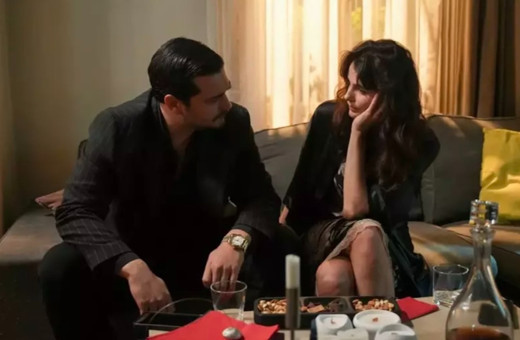 Kanal D'nin efsane dizisi Eşref Rüya rekor tazeledi...