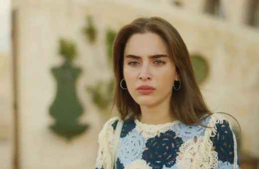 Uzak Şehir'in İpek'inden çok özel sözler! Çağla Şimşek'ten İpek'e destek