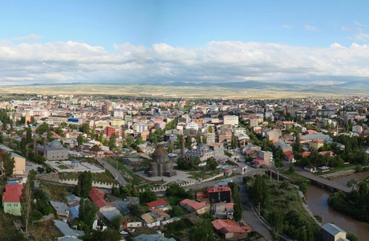 Merkez nüfusu 100 bini bulmuştu! Kars'ta araç sayısı ise 50 bini geçti
