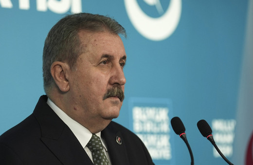 "Evlenmeyenleri işe almayın" çıkışı! Mustafa Destici'nin sözleri gündeme oturdu