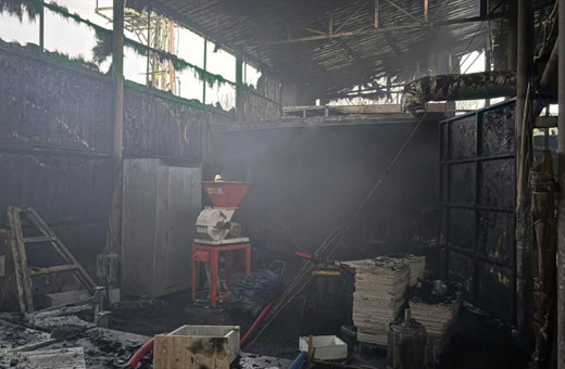 Mermer fabrikasında korkutan yangın