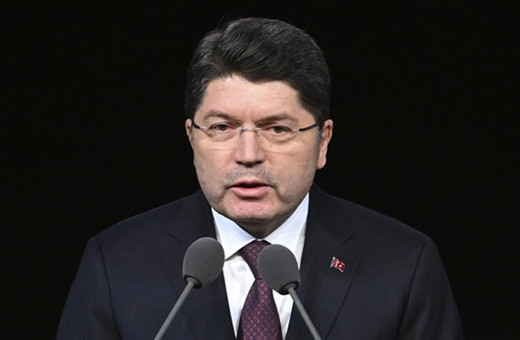 55 bin mahkuma tahliye yolu Yılmaz Tunç'tan eleştirilere yanıt