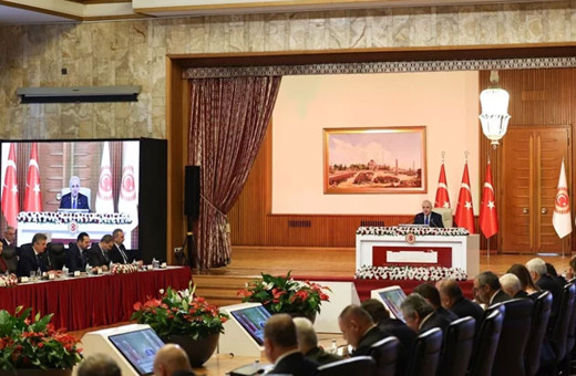 AK Parti 9 bölümden oluşan raporunu Terörsüz Türkiye komisyonuna sunacak