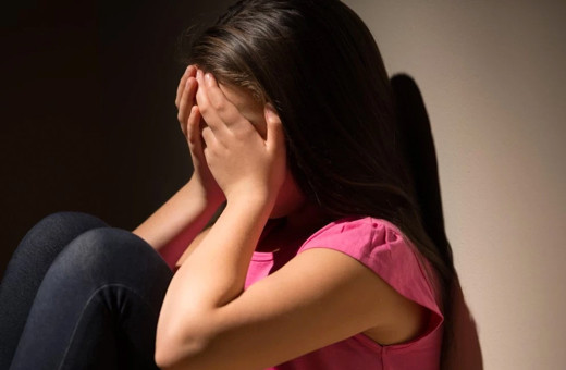 Kabızım diye hastaneye giden 14 yaşındaki çocuk doğum yaptı